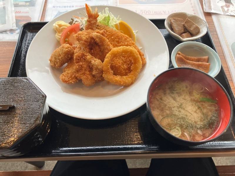 等澍院 (等樹院),北海道様似郡様似町潮見台１１−４