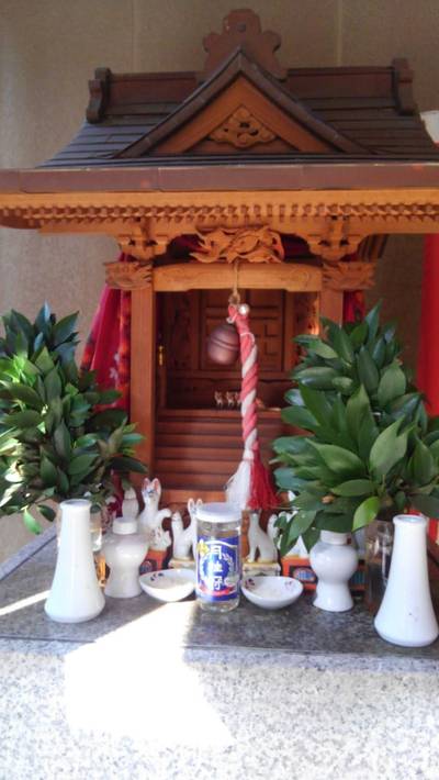 三鷹稲荷神社,見どころ,あおつき