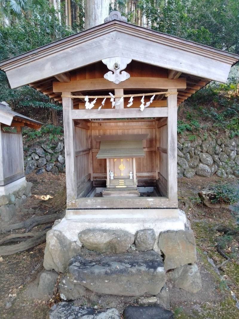 稲荷神社,埼玉県比企郡ときがわ町椚平484