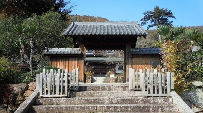 正義山 法楽寺