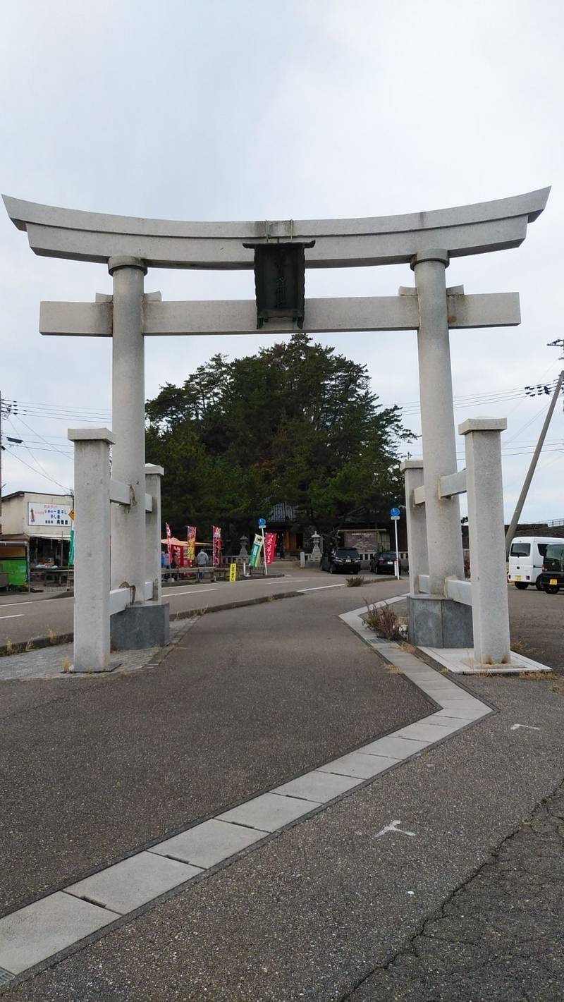 厳島神社  (鶴岡市),山形県鶴岡市鼠ヶ関興屋41
