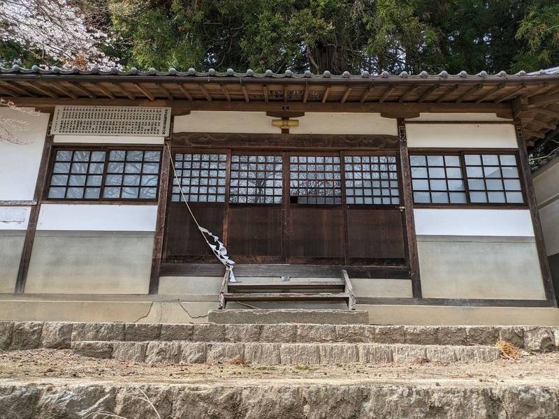 山王神社,山梨県山梨市三富下荻原１１０