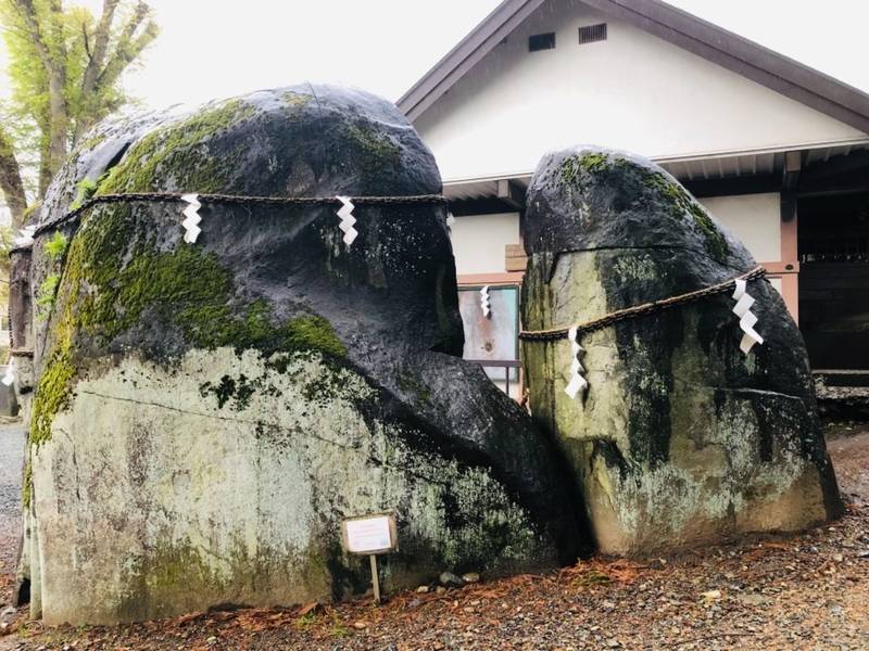 三ツ石神社の授与品