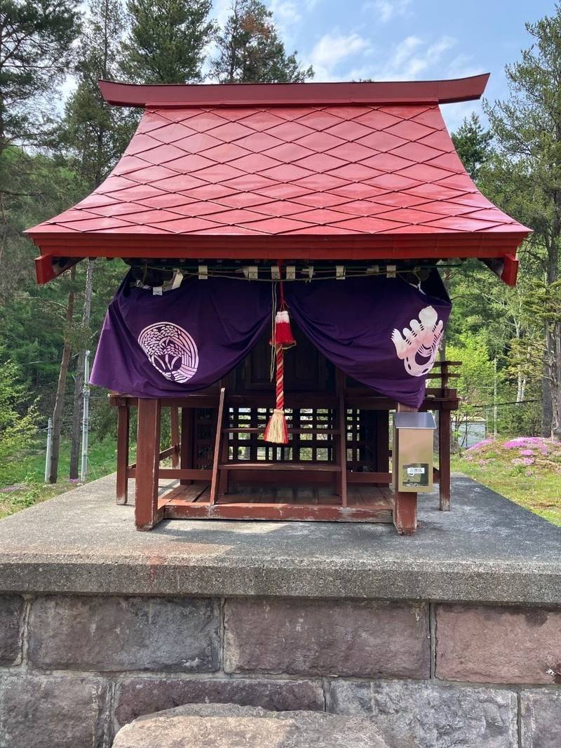 中富良野神社,北海道空知郡中富良野町宮町2-14