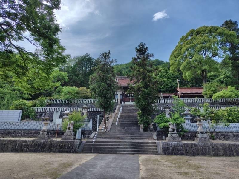 三成八幡神社,広島県尾道市美ノ郷町三成８３２