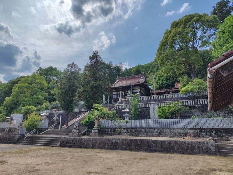 三成八幡神社,広島県尾道市美ノ郷町三成８３２