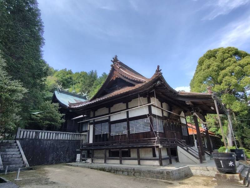 三成八幡神社,広島県尾道市美ノ郷町三成８３２