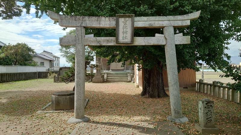 氣比神社,徳島県板野郡板野町中久保向塚6