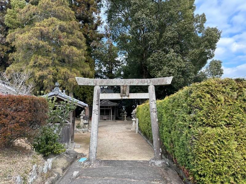 高瀬神社,三重県伊賀市比土字高瀬１９７１