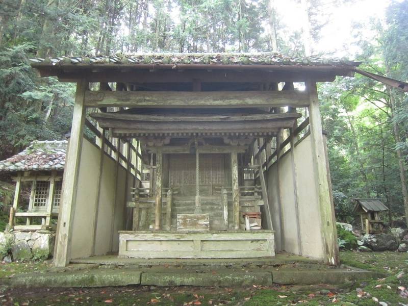 治宮神社,京都府南丹市園部町船岡藁無１