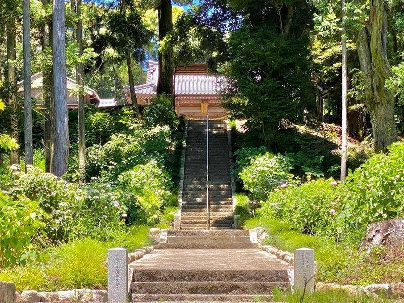 耳常神社,三重県三重郡菰野町小島1688