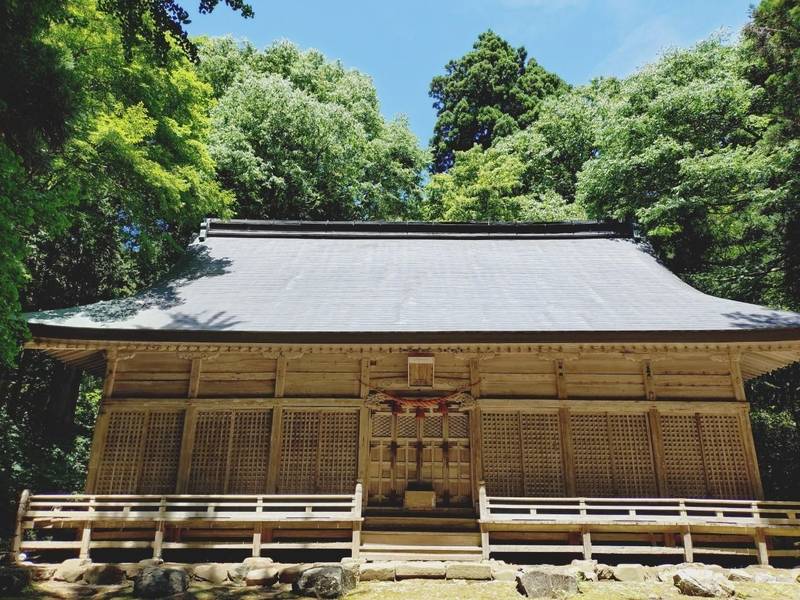 伊須流岐比古神社,石川県鹿島郡中能登町石動山子部1番地1