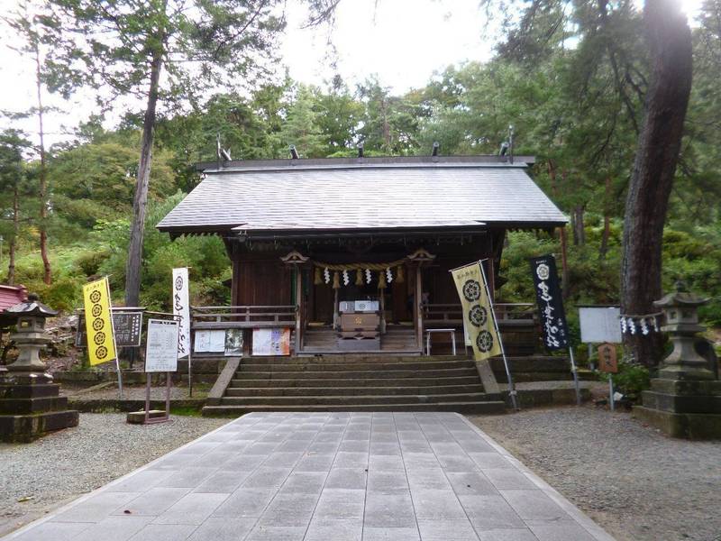 建勲神社 天童市 山形県 の見どころ 階段を昇り切 By 神社仏閣