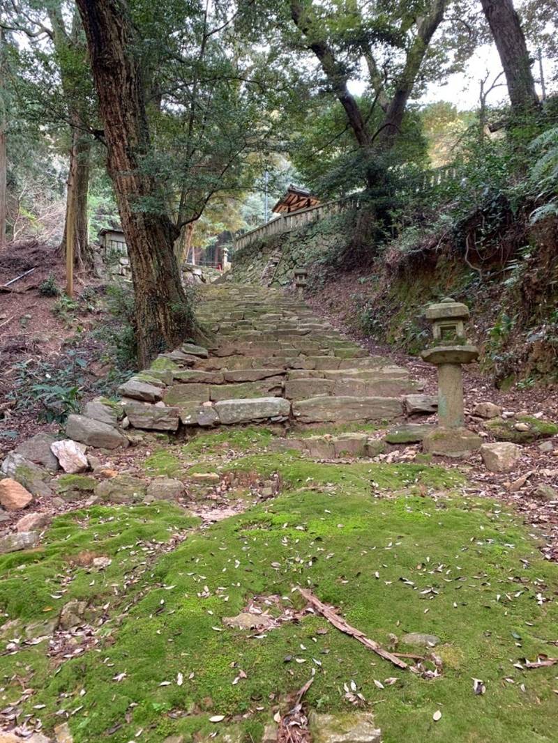 八王子神社  (長沢町),愛知県豊川市長沢町御城山10