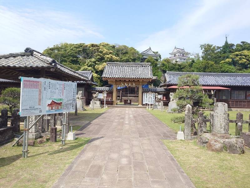 亀岡神社,長崎県平戸市岩の上町1517番地