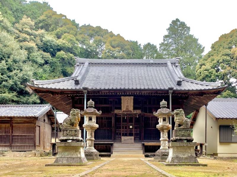 八王子神社  (長沢町),愛知県豊川市長沢町御城山10