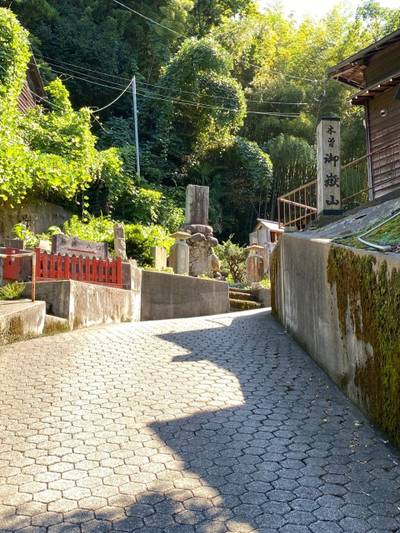 東山御嶽神社,見どころ,チャンシル