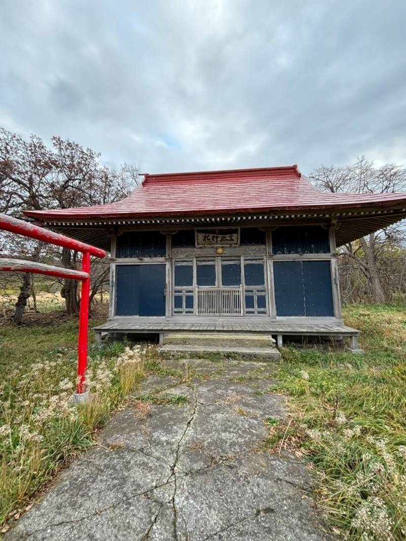 舎熊神社,北海道増毛郡増毛町大字舎熊村字舎熊244番地