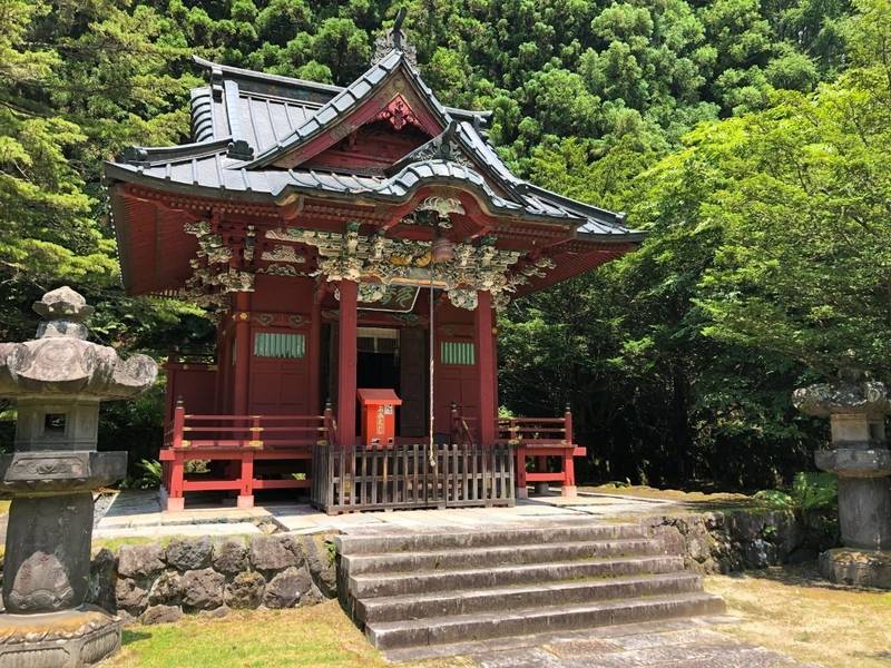 金精神社     (白根魚苑内),群馬県利根郡片品村東小川4653-16