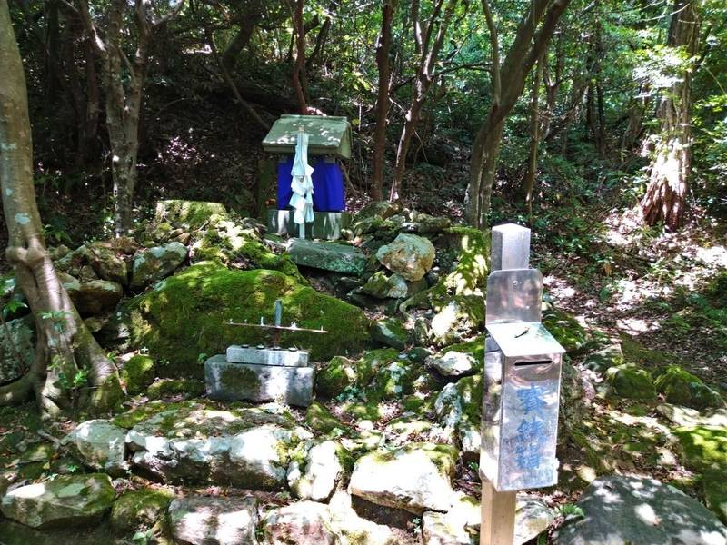 勝神社御神廟,新潟県西蒲原郡弥彦村弥彦