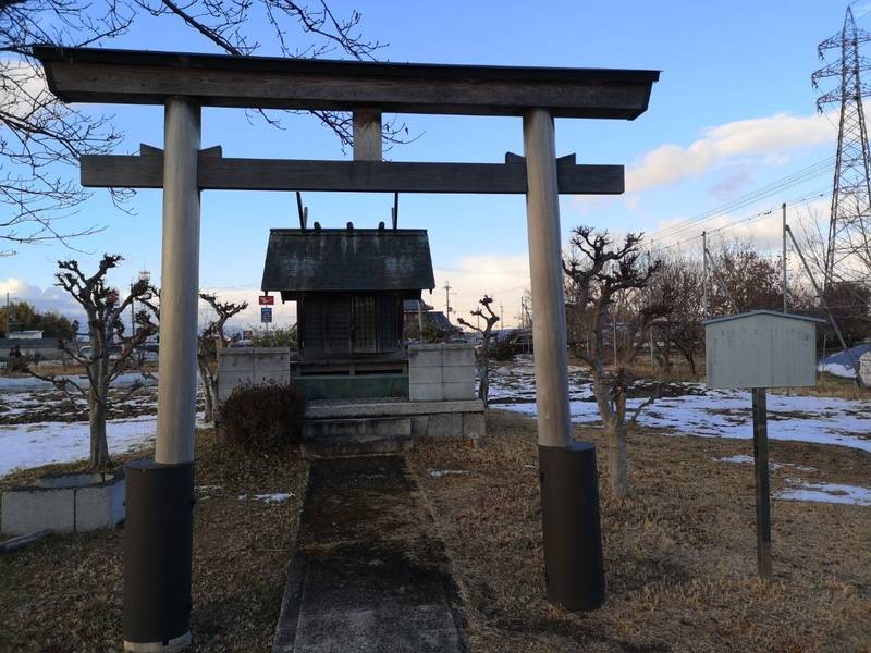 竜神社 (守山市),滋賀県守山市服部町１９４４