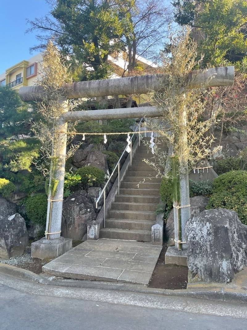 大六天社   (上の宮),神奈川県横浜市鶴見区上の宮2-9