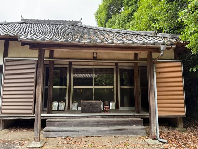 應供寺,和歌山県和歌山市相坂６７７