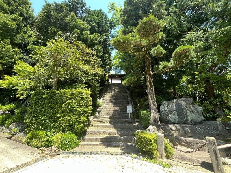 華蔵寺,愛知県西尾市吉良町岡山山王山５８