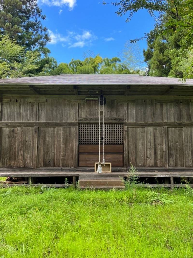 鞍置八幡宮,山形県西置賜郡白鷹町滝野281