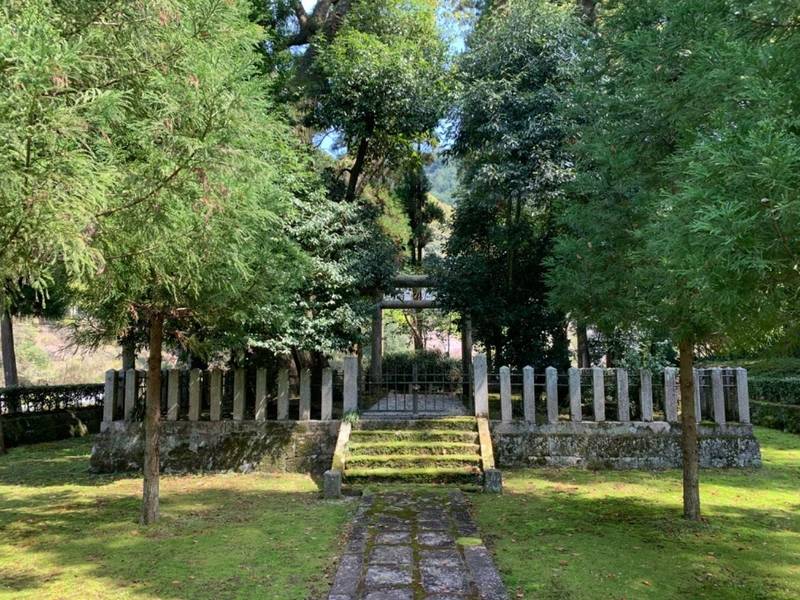 懐良親王御陵,熊本県八代市妙見町2464
