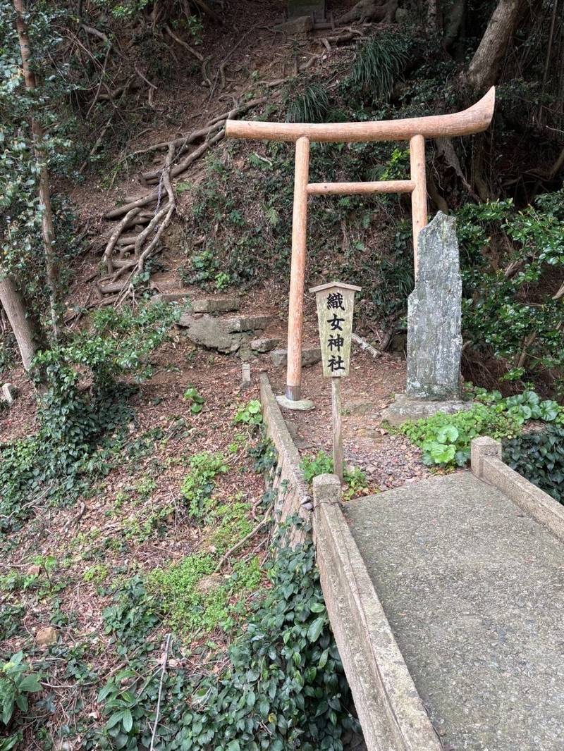 織女神社,福岡県宗像市大島1811