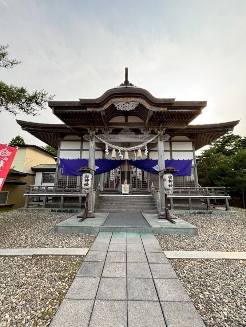 鹿部稲荷神社,北海道茅部郡鹿部町字宮浜321番地