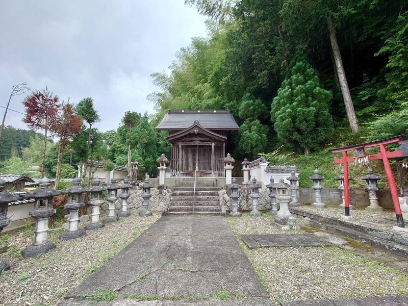 諏訪神社 (物部町),京都府綾部市物部町荒山５４－１