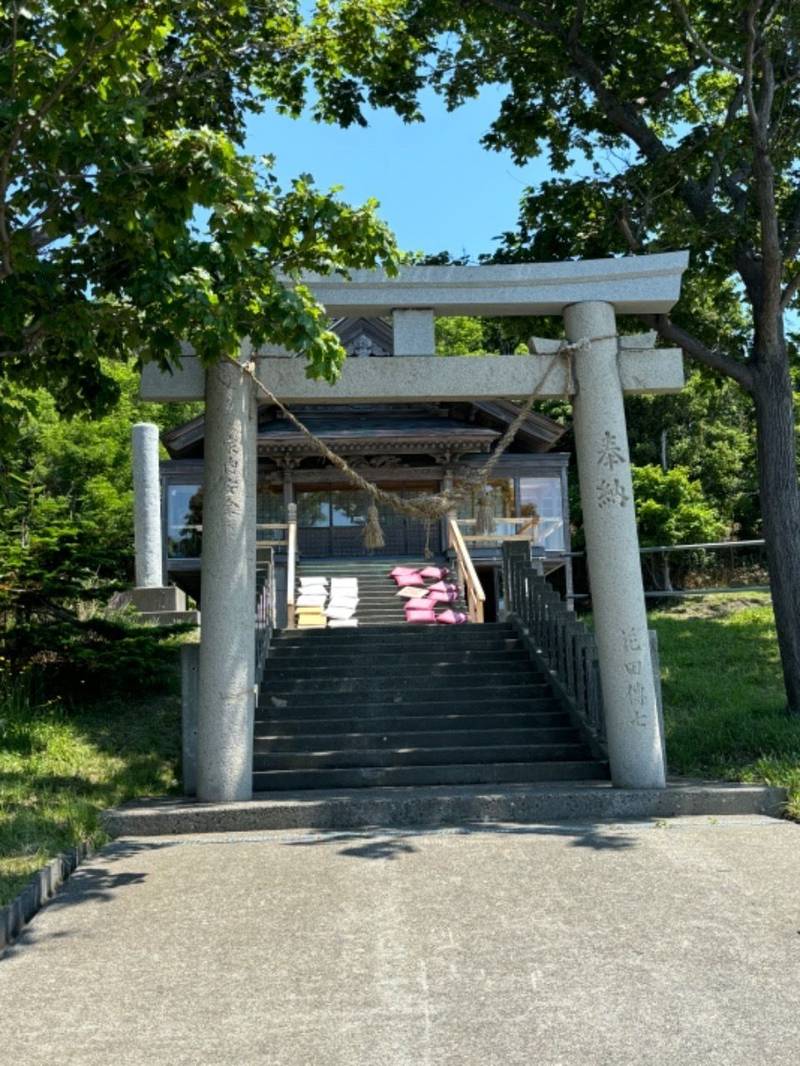 鬼鹿厳島神社,北海道留萌郡小平町字鬼鹿港町300番地
