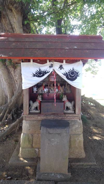 三変稲荷神社,見どころ,流離う風