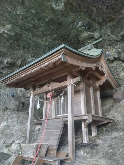 鷹崛権現,見どころ,メカぽん