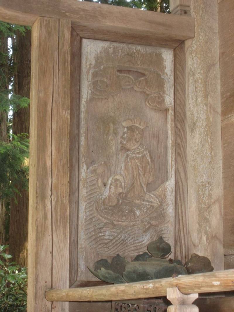 折杉神社,兵庫県丹波市市島町徳尾５１８