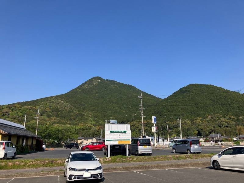 御上神社奥宮,滋賀県野洲市三上山