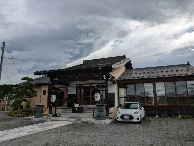 霊松院,山梨県富士吉田市新屋２４２