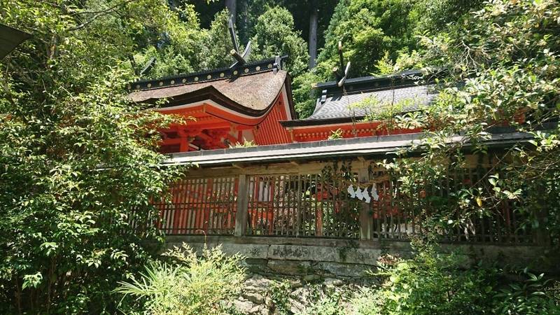 鞆淵八幡神社,和歌山県紀の川市中鞆渕58番地