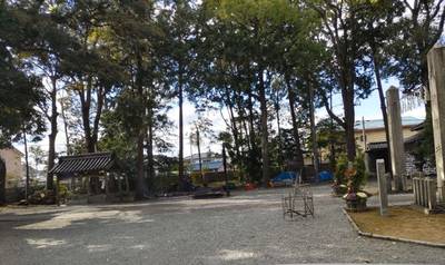 小宅神社,見どころ,トーテムポール