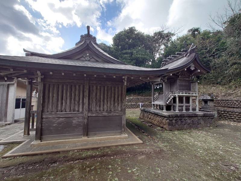 三島神社,東京都八丈町中之郷2365
