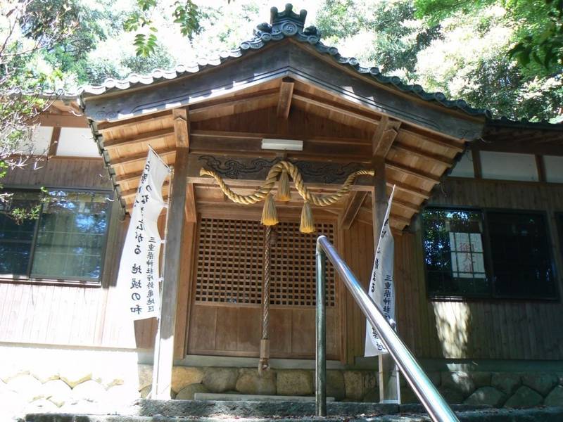 彌牟居神社,三重県亀山市両尾町 3414