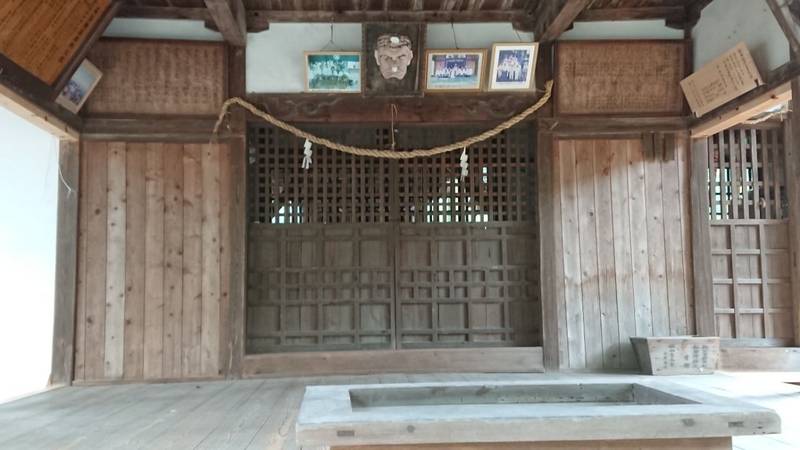 永田三島神社   (中山町出渕),愛媛県伊予市中山町出渕２−１００
