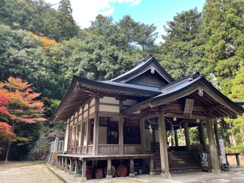 八幡神社,愛媛県上浮穴郡久万高原町渋草667
