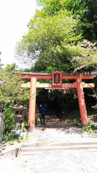 嶽弁財天社,見どころ,ぎゅー