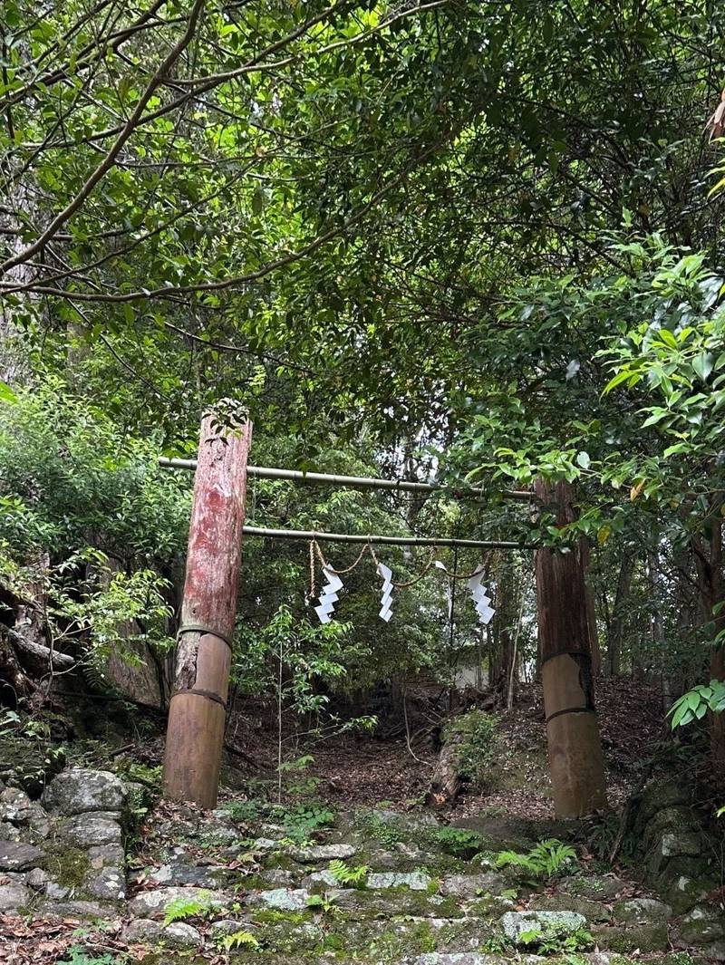 春日神社,奈良県五條市西吉野町向加名生３０６