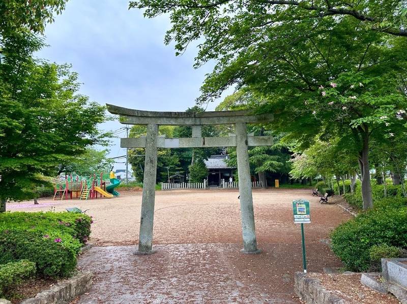 八幡神社,兵庫県加東市上中２丁目７１