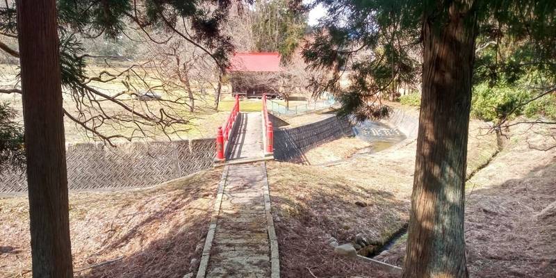 畔藤神社,山形県西置賜郡白鷹町畔藤１２６３