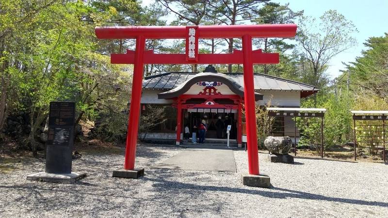 無戸室浅間神社  (船津胎内樹型),山梨県南都留郡富士河口湖町船津6603